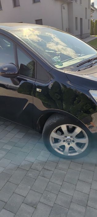 Opel  Meriva  2011