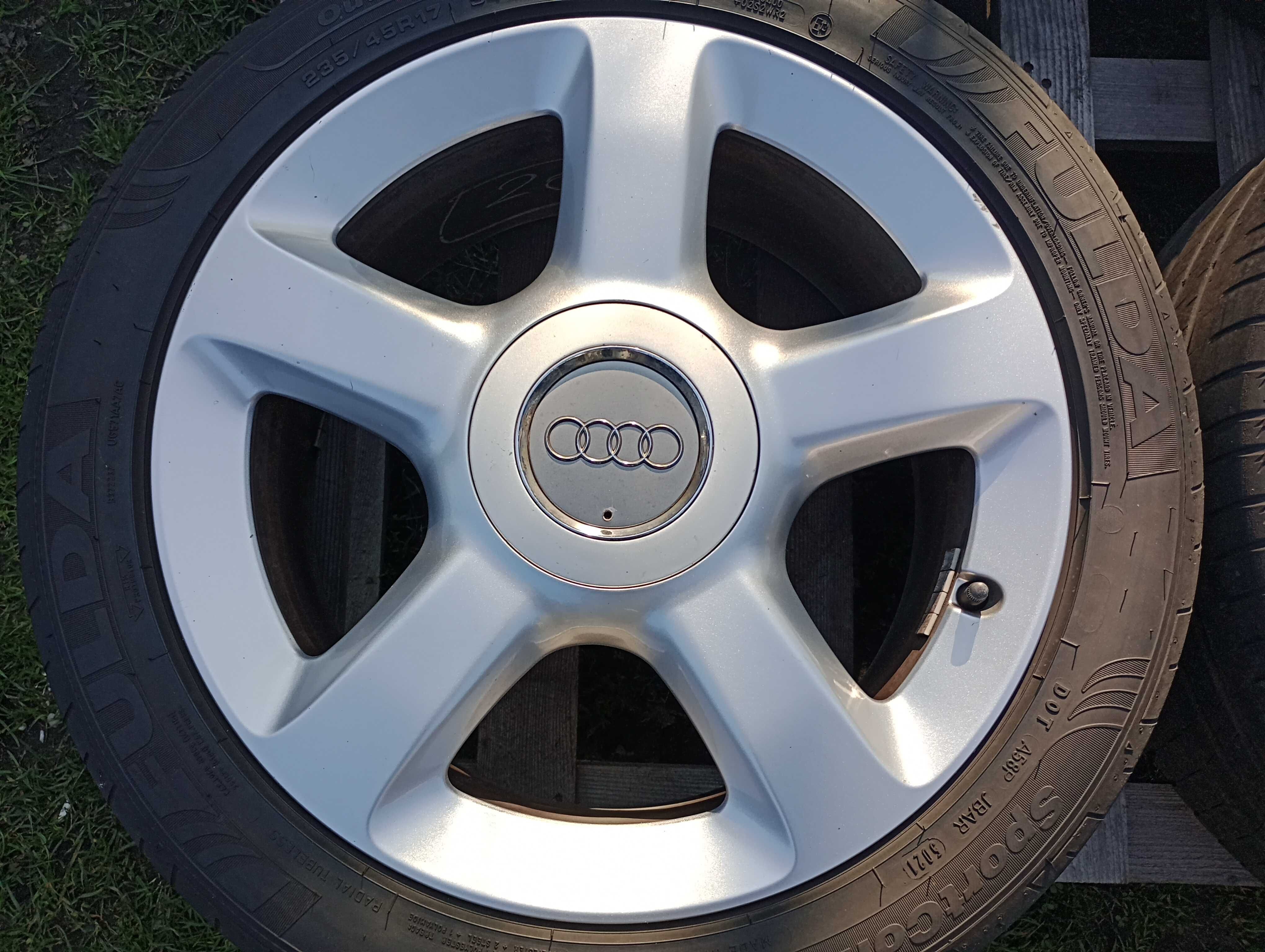 Alufelgi 17 cali 5x112 AUDI A6 A4 A3 VW Seat Skoda - piasta 57.1