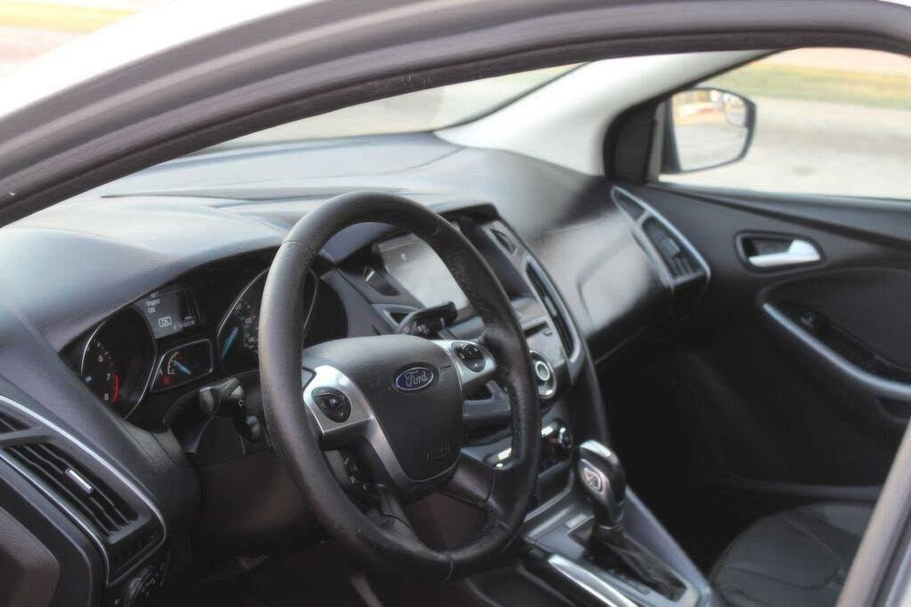 Ford Focus Titanium      2014