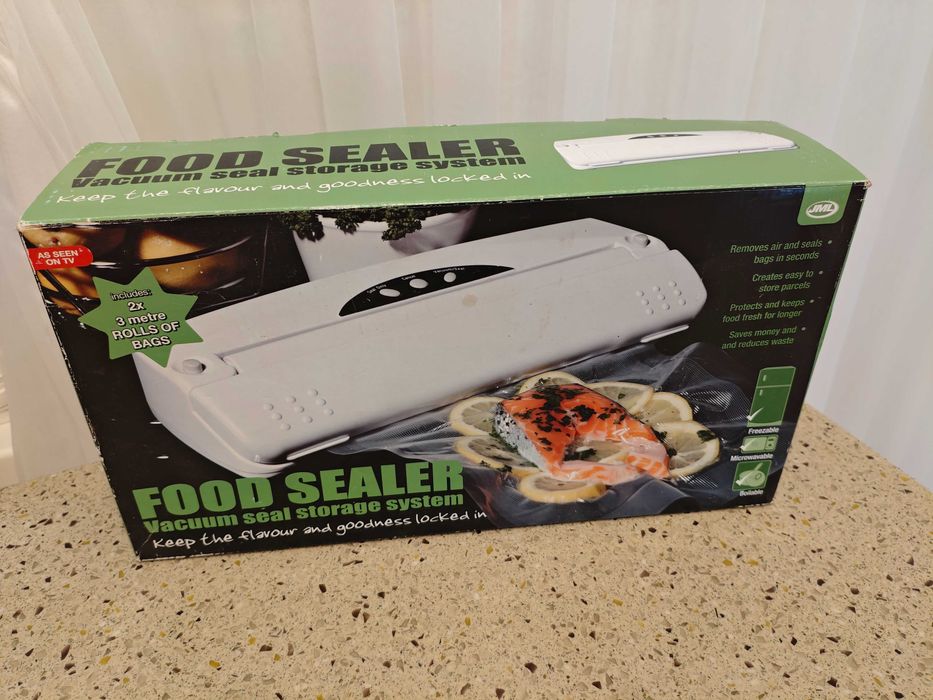 Вакуумний пакувальник для продуктів Фуд Сілер майже новий.