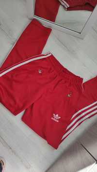 Spodnie dresowe adidas M czerwone