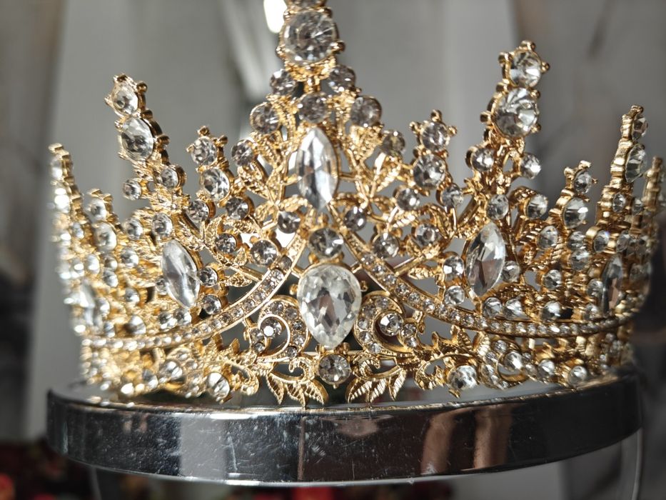 Диадема. Тиара . Корона. Украшение.
