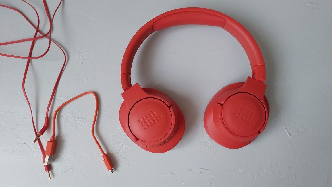 Навушники JBL tune 700bt