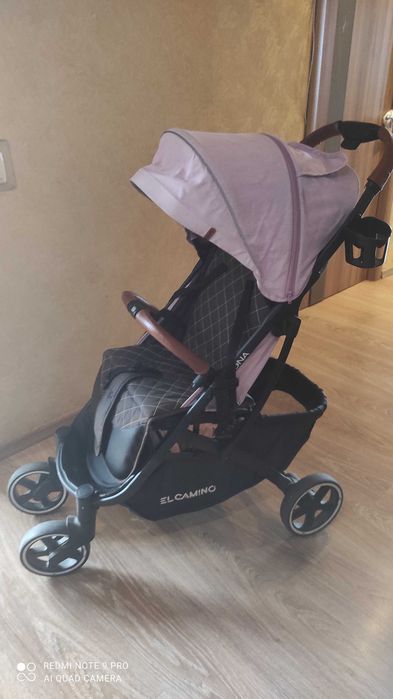 Дитяча коляска для пргулянок