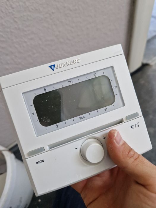 JUNKERS FR 50 Regulator pokojowy ze sterowaniem czasowym