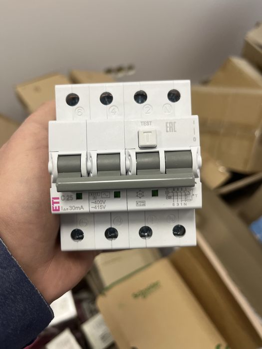 Диф автомат новый