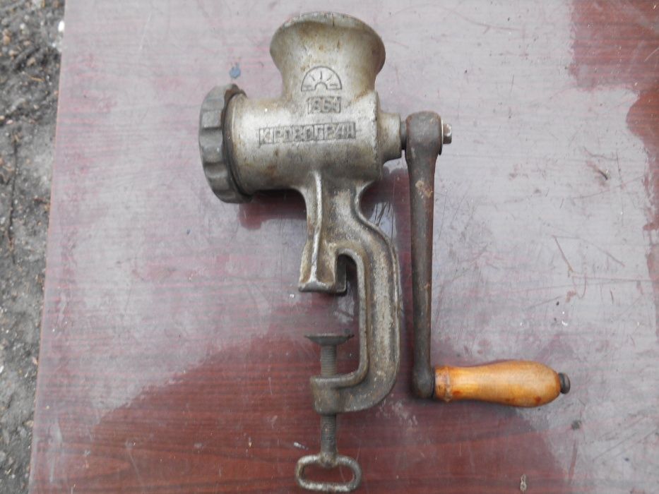 Мясорубка ручная