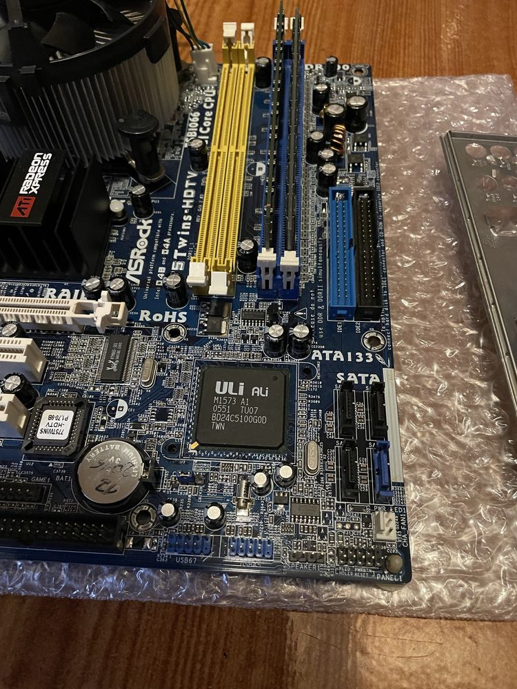 Motherboard astock 775 twins-hdtv