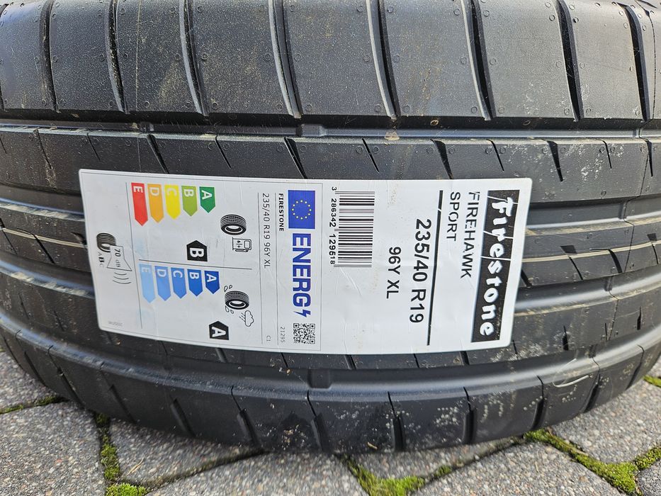 Opony Firestone 235/40/19 letnie nowe