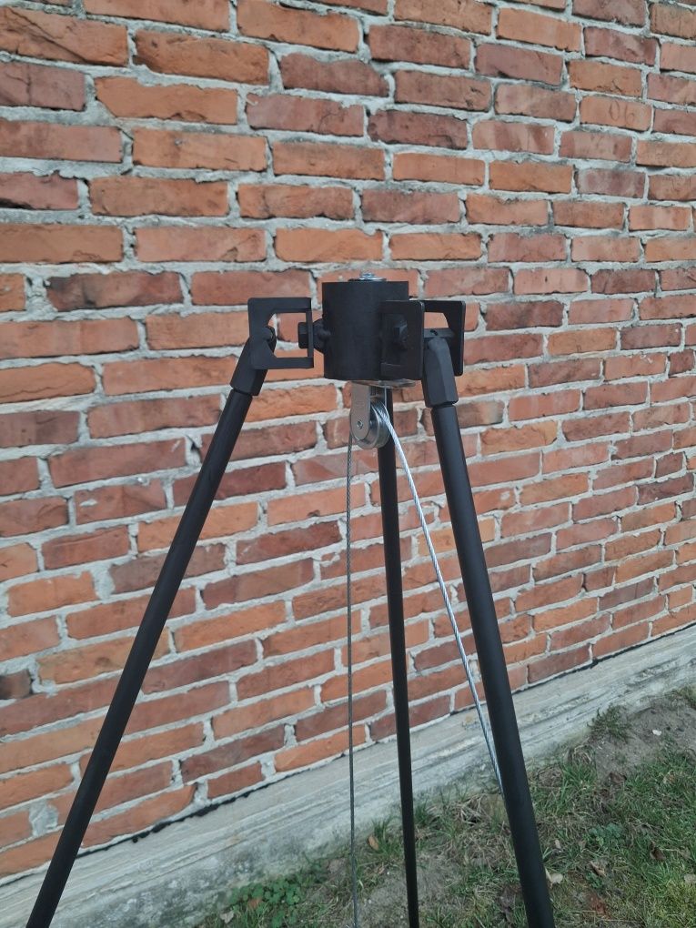 Grill Trójnóg nowy składany 150cm wysokość ruszt 60cm nierdzewnym