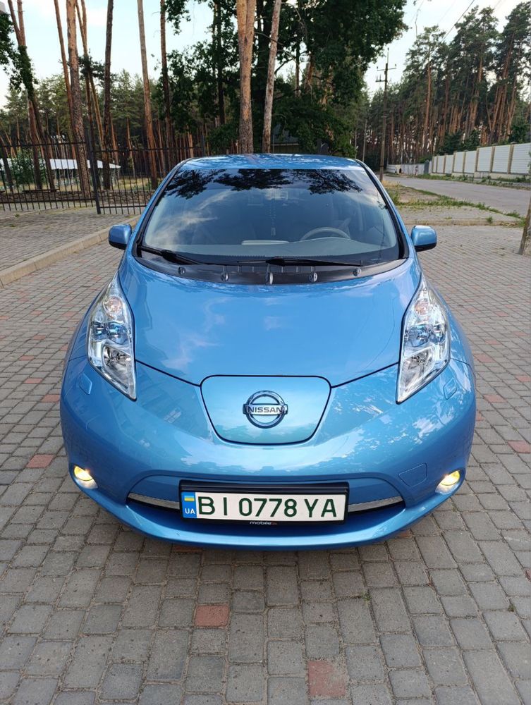 Продам Nissan   Leaf   2012