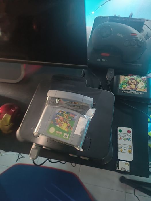 Nintendo 64 com 3 comandos
