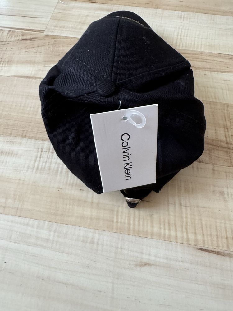 Calvin Klein czapka kapeluszek