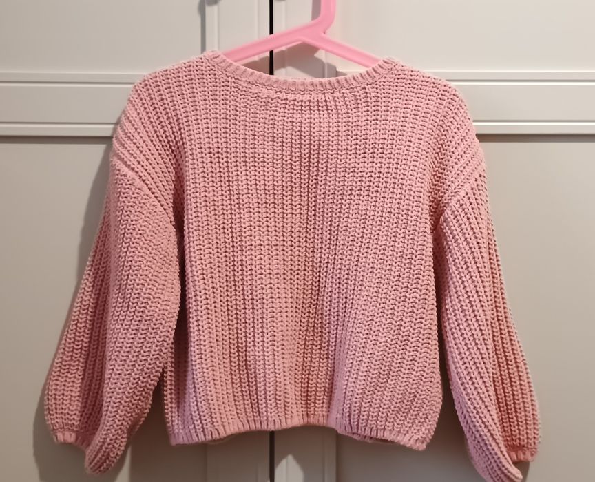 Sweterek dziewczęcy, rozmiar 110/116.