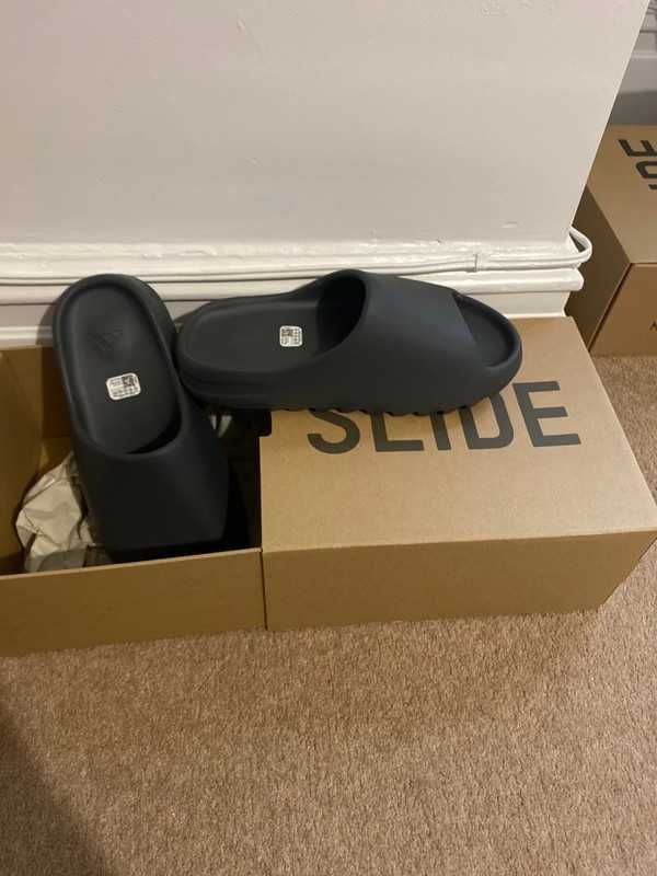 klapki adidasYeezy Slide Onyx Moda Z pudełkiem rozmiar.41