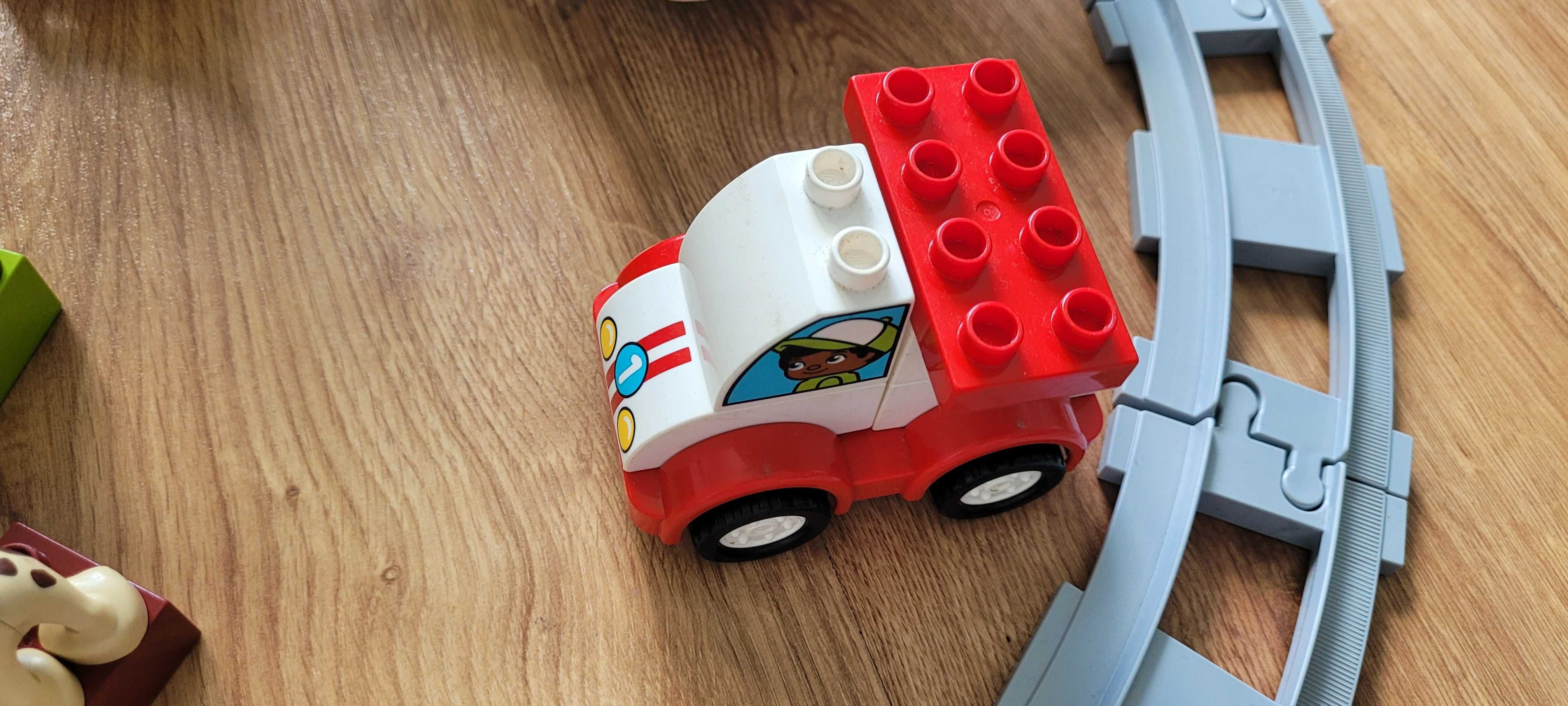 Lego duplo zwierzeta, pociag, lotnisko, auto