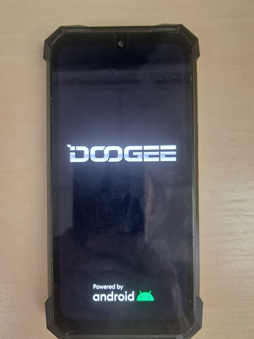 Doogee s88 pro у гарному стані.