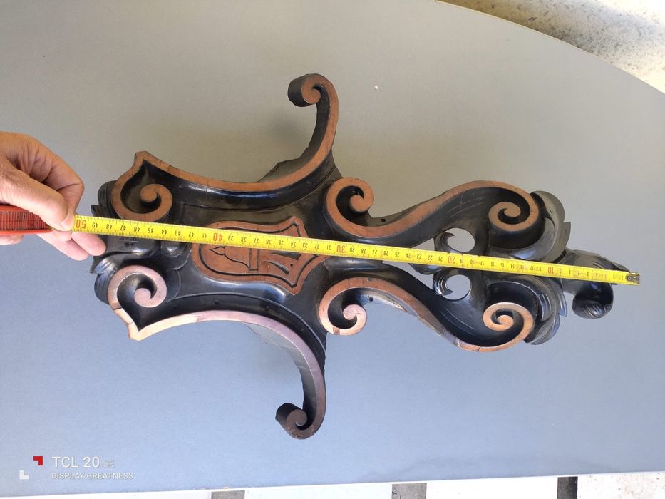 Armário Antigo de Grandes Dimensões