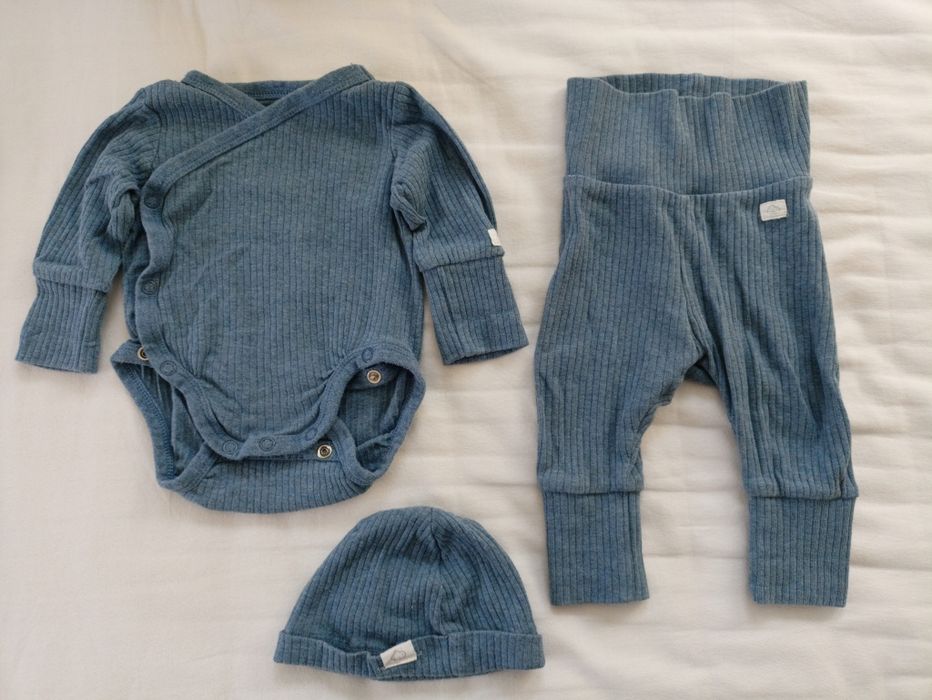 Komplet H&M  dla niemowlaka roz. 56