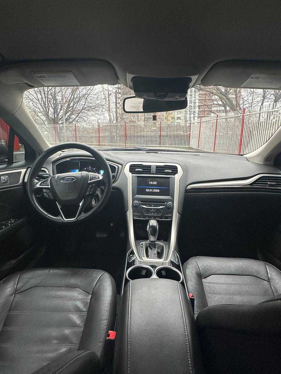 Ford Fusion Hybryd 2013 Рік