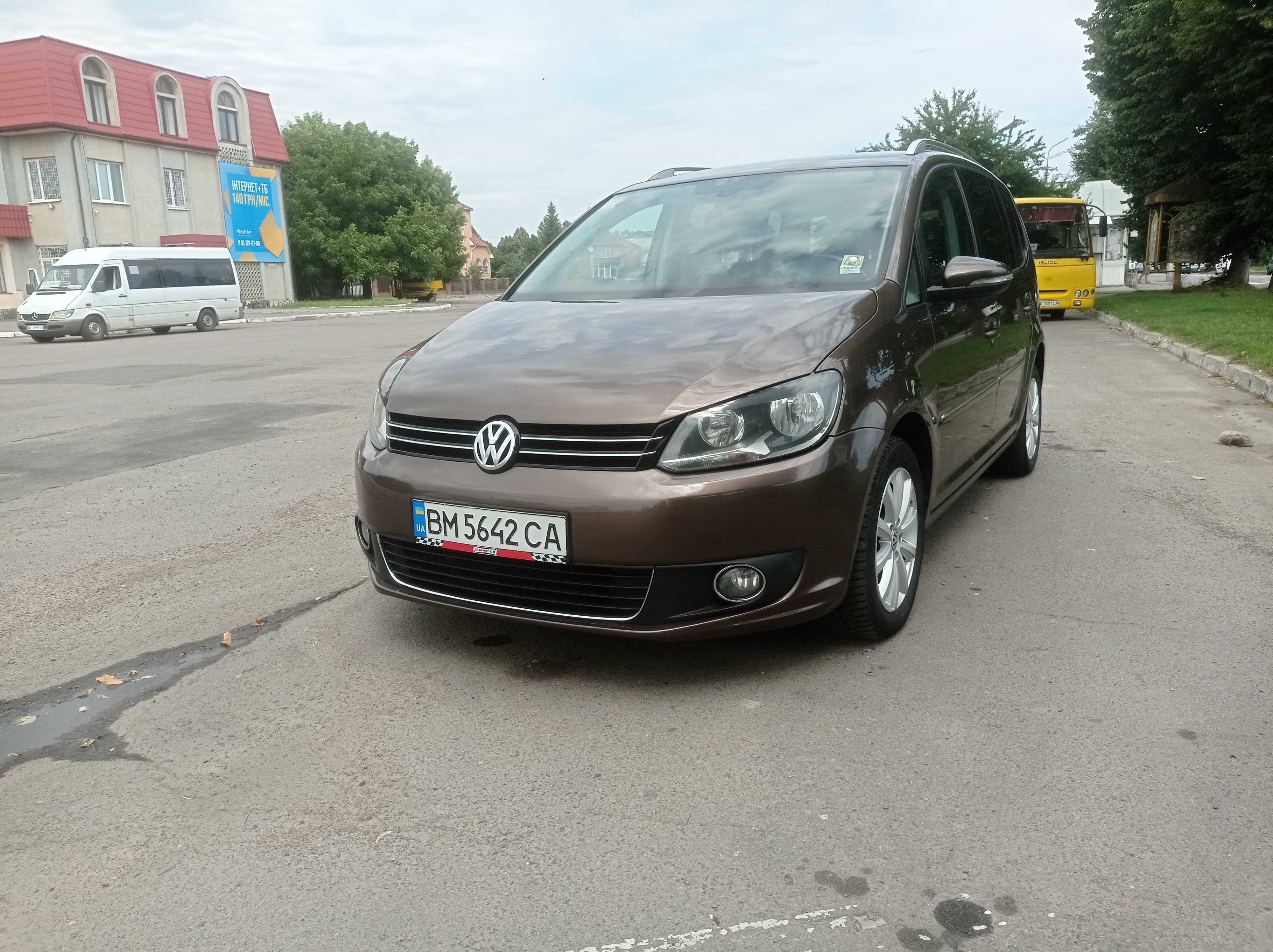 volkswagen touran