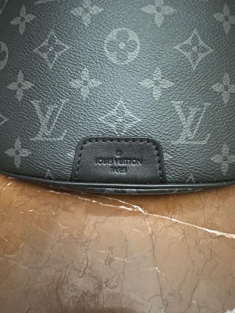 Бананка Louis Vuitton