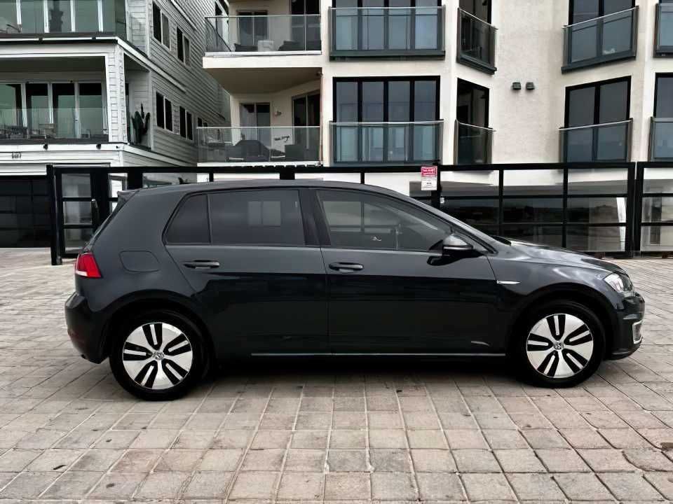 2017 Volkswagen e-Golf