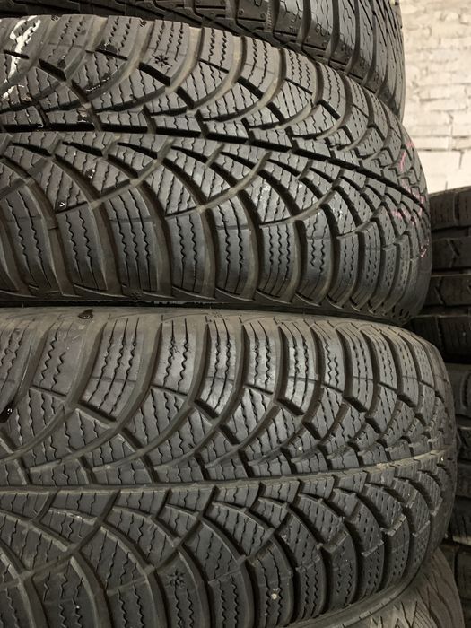 Шини б/у зима 205/55 R16 GOODYAER Ultra grip 9