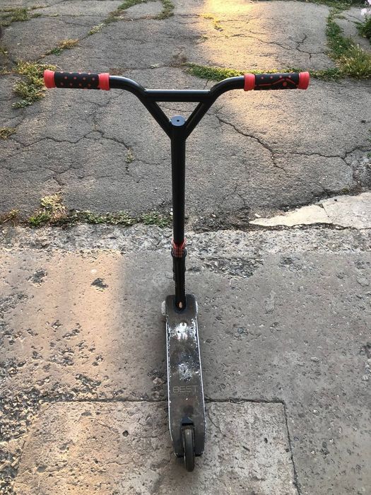 Продам самокат трюковый