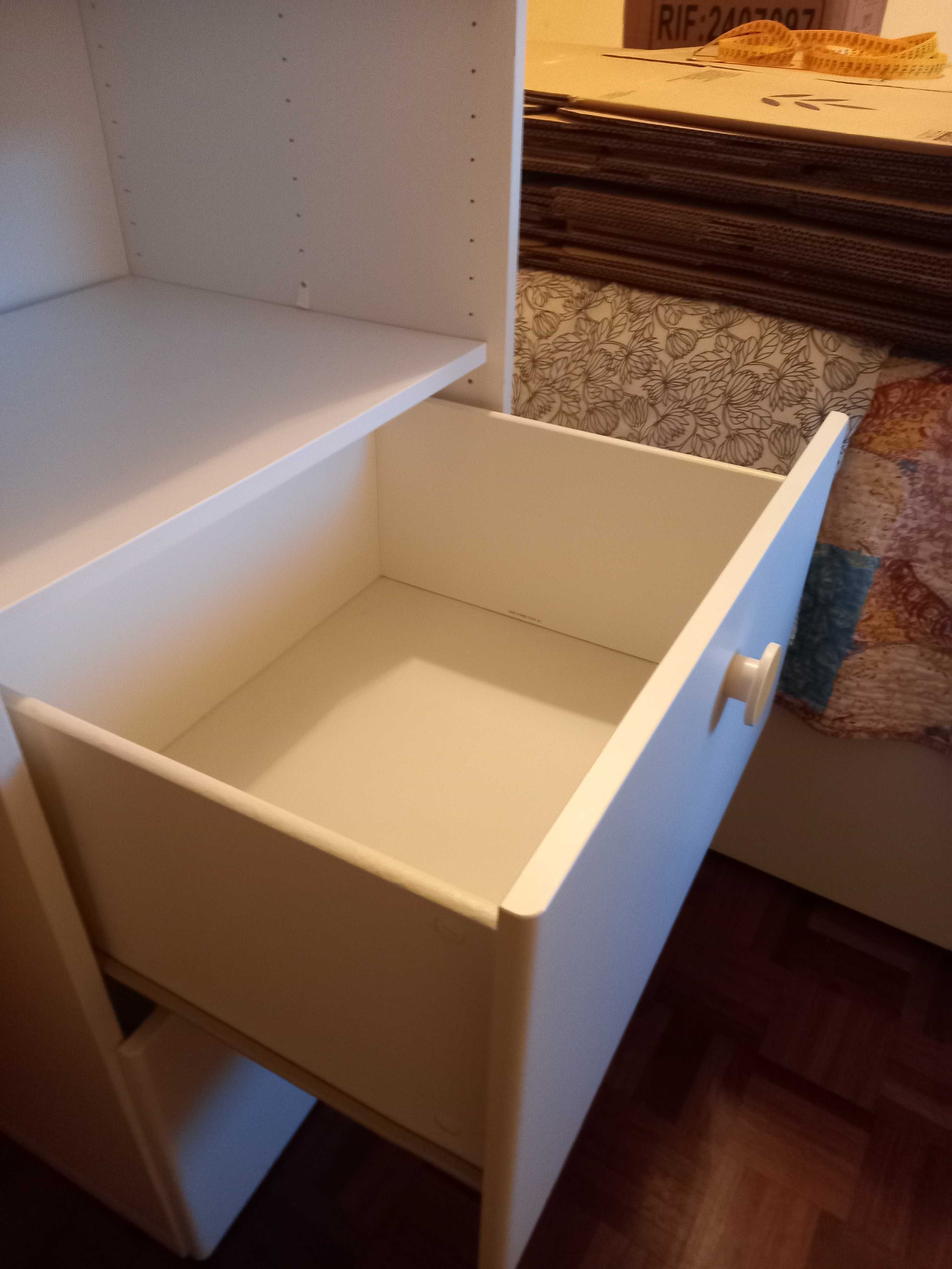 Móvel de Arrumação IKEA