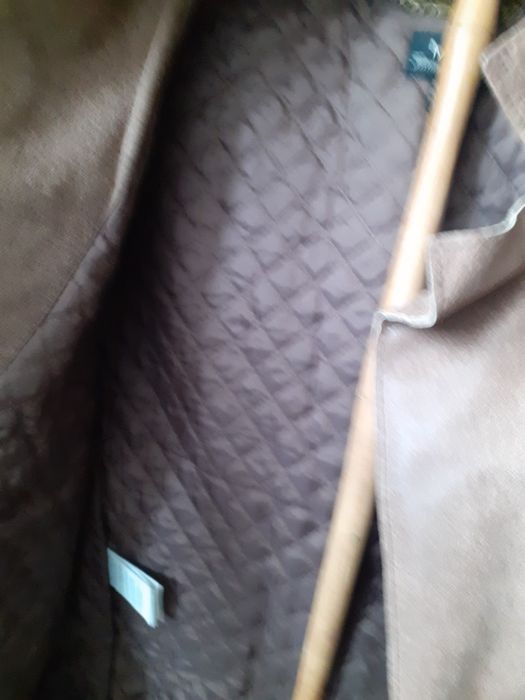 Blusão castanho em pele de porco