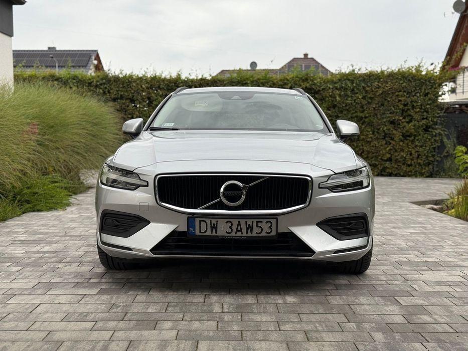 Volvo V60 Super stan. Niski oryginalny przebieg. Polski salon