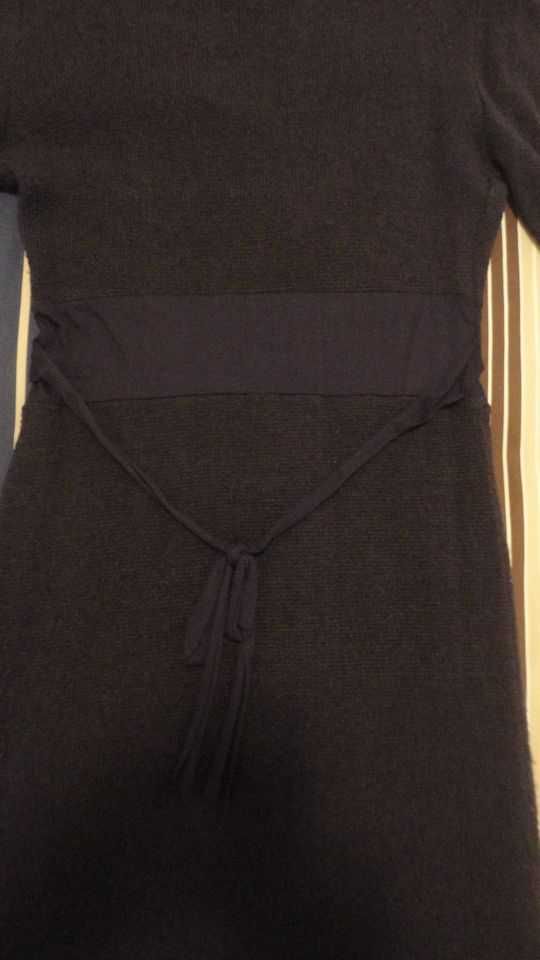 Vestido de senhora em malha roxo com forro