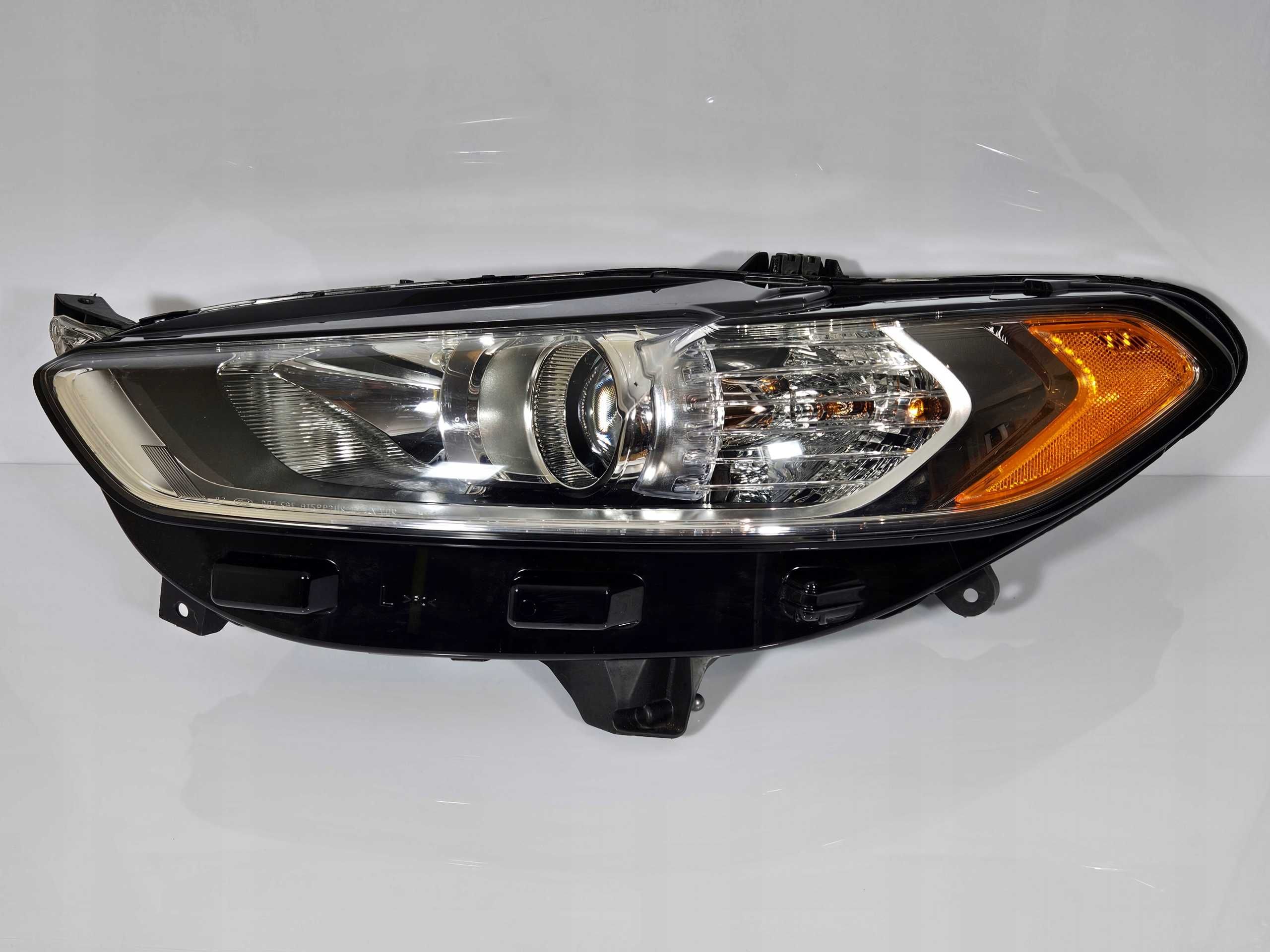 Ford Mondeo mk5 Фары передние фонари