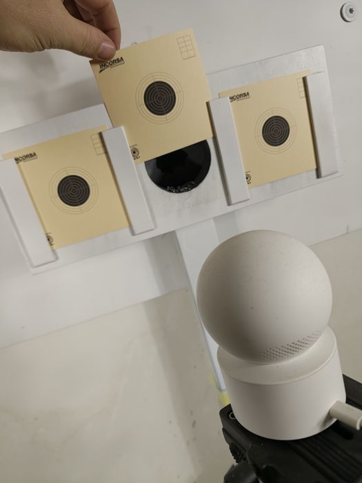 Kulochwyt do wiatrówki na 3 tarcze 10x10cm (KPN10) + kamera i tarcze