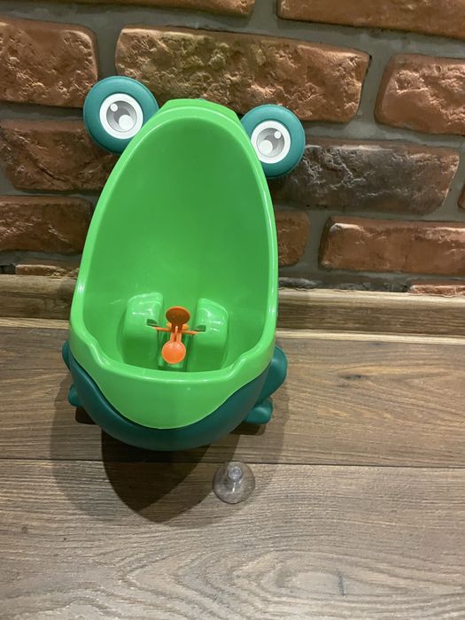Pisuar żaba dla dziecka .nocnik .Nie używany