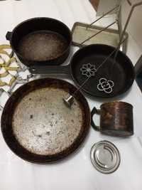 Чавуннi сковороди та iншi металевi домогосподарськi речi