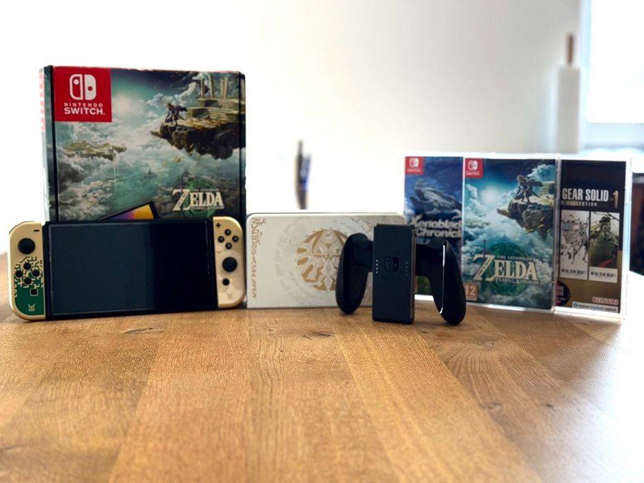 Nintendo switch OLED Zelda Tears of the Kingdom