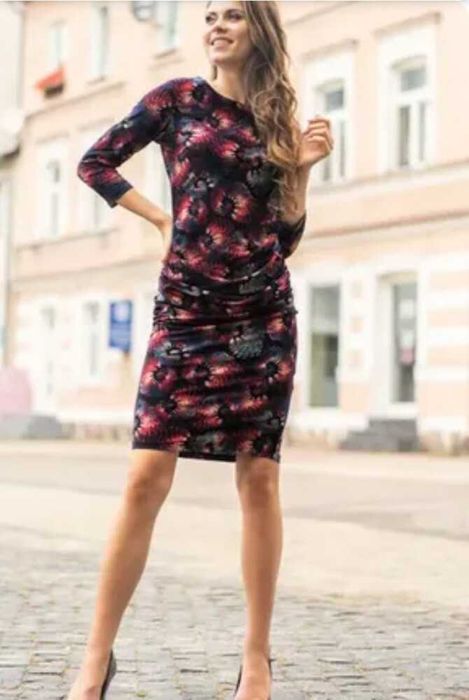 Нарядные и деловые платья фирменные Sisley, Atmosphere, Oltre, Harming