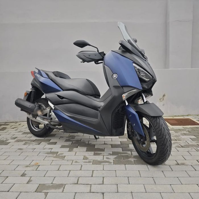 Yamaha X-Max  125