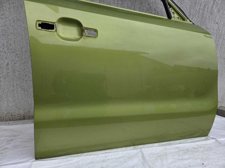 Drzwi prawe przód przednie Kia Soul II 15-19 AE3