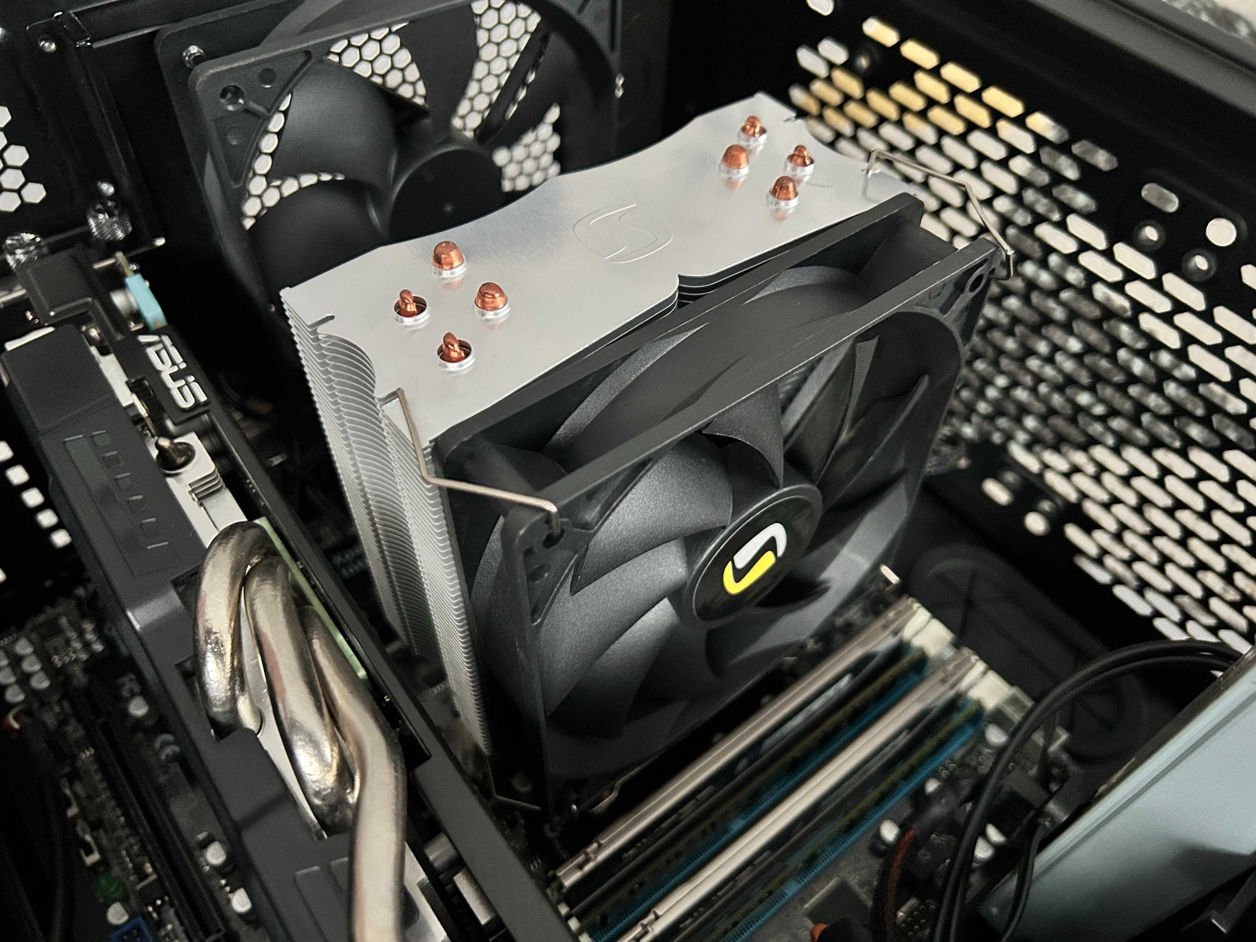 Komputer Gamingowy/i5-3570K/24GB DDR/GeForce GTX 600/Monitor/Windows11