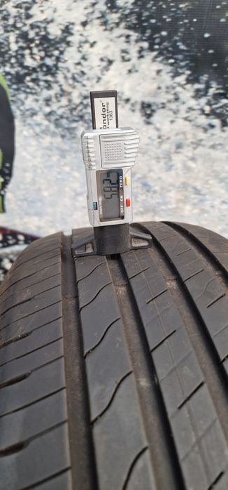 P22 4 x 215/55R17 Goodyear Efficient Grip Performance 2 98W XL letnie