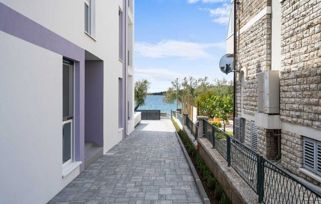 Chorwacja, Vodice, bardzo ładny apartament dla 5 osób, blisko plaży