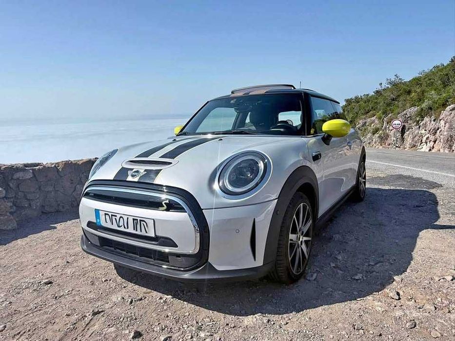 Mini Cooper SE – 100% Elétrico Ano: 2021 - 19 mil Km