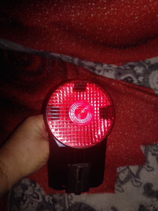 Фонар задній для велосипеда