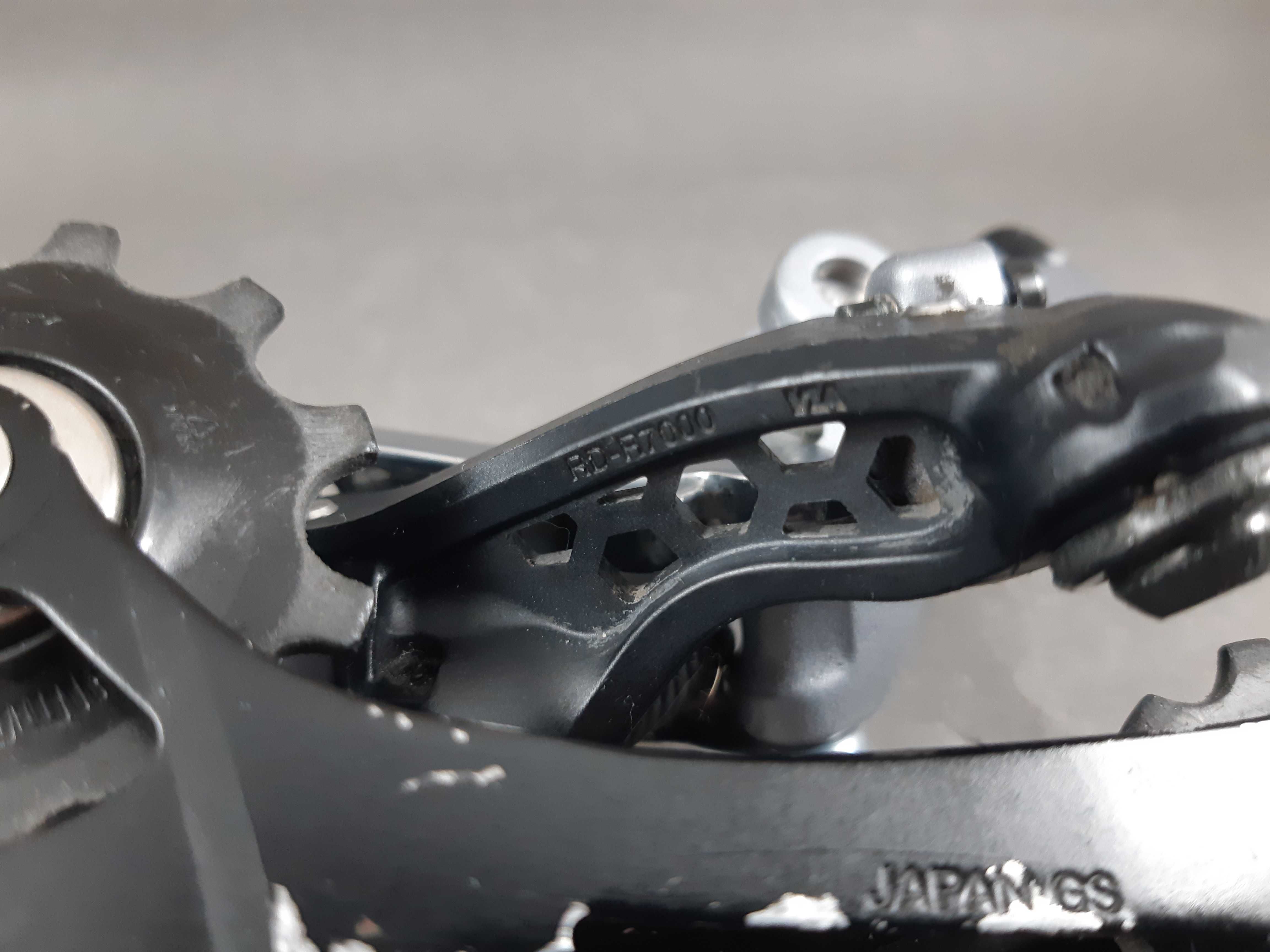 Задний переключатель Shimano 105 RD-R7000 , перемикач