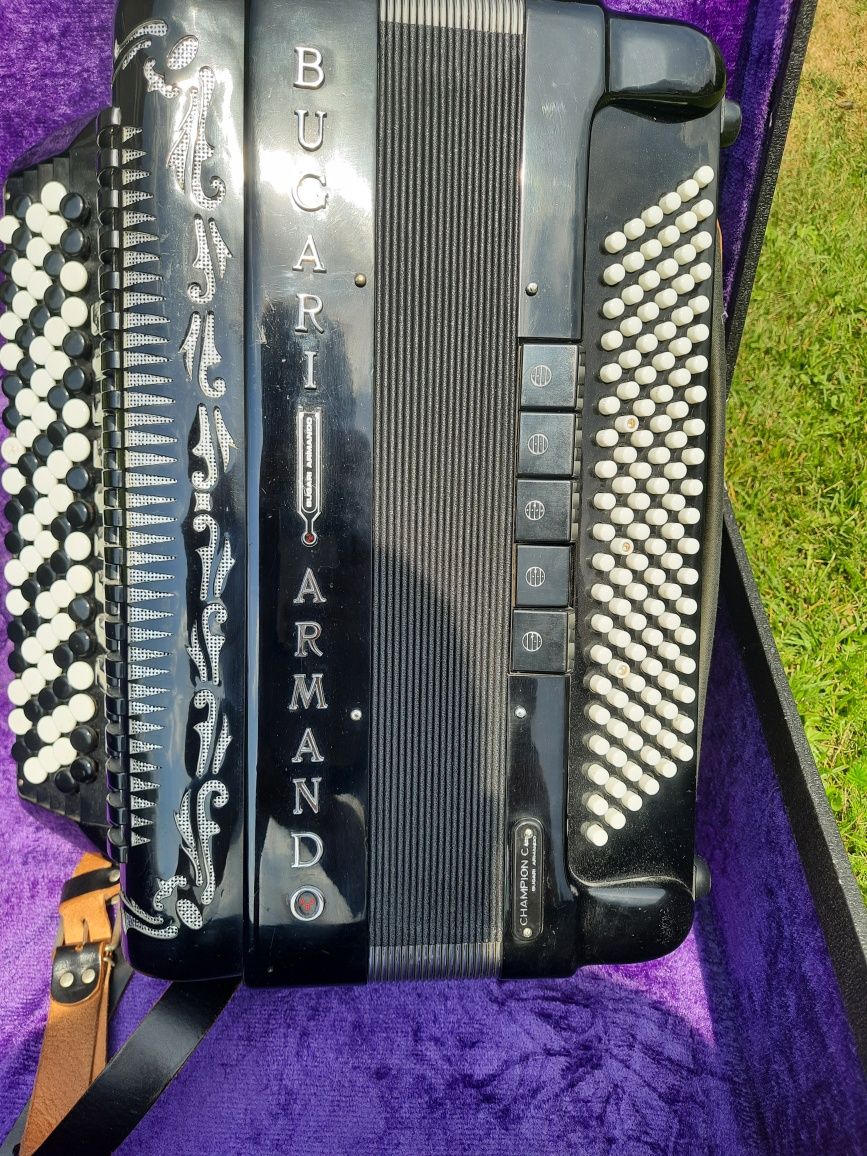 Akordeon Bugari Armando Champion C7