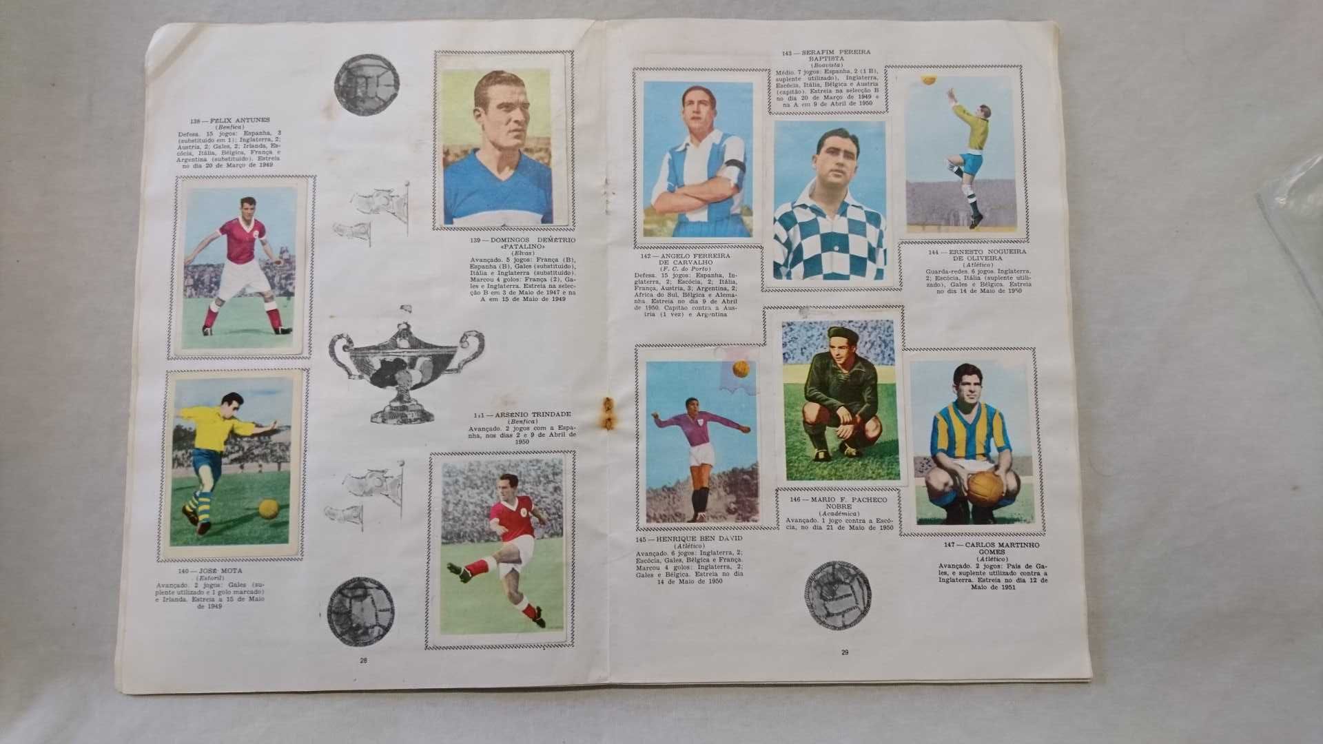 Cadernetas Futebol: Equipas e Jogadores 1967/68 + Internacionais Bola