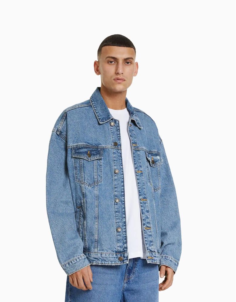 Джинсовка Bershka Denim Oversize Jacket (M-L) синя чоловіча на осінь